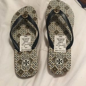 Tory burch flip flops